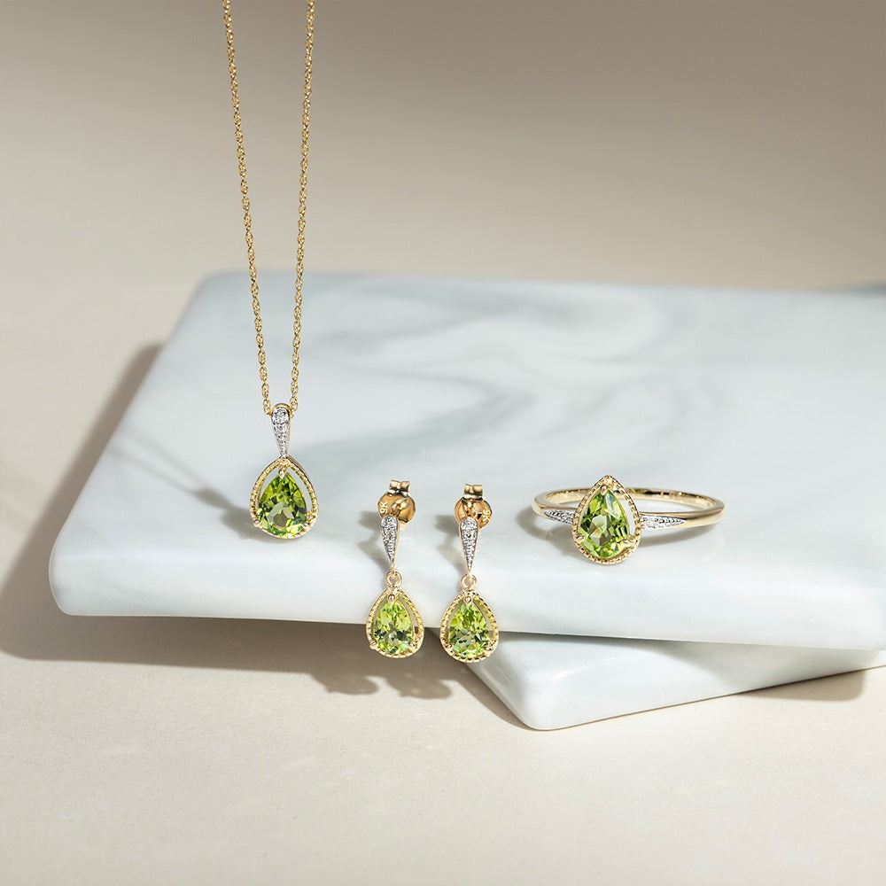 Classic Pear Peridot & Diamond Pendant Necklace In 9ct Yellow Gold